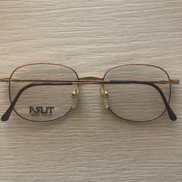 TURA eyeglasses - Picture 2 of 9